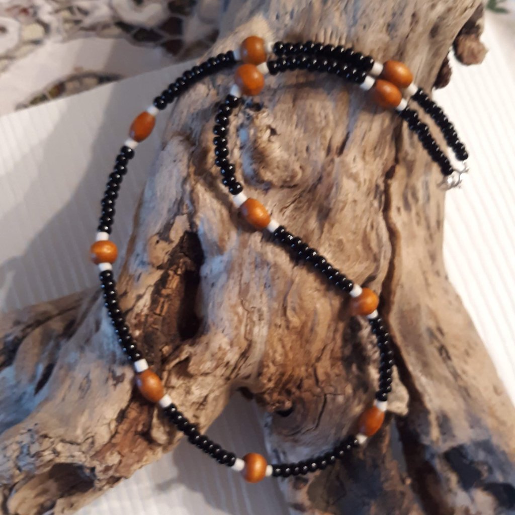 Mens Unisex Seed Bead Wood Bead Necklace 18 20$